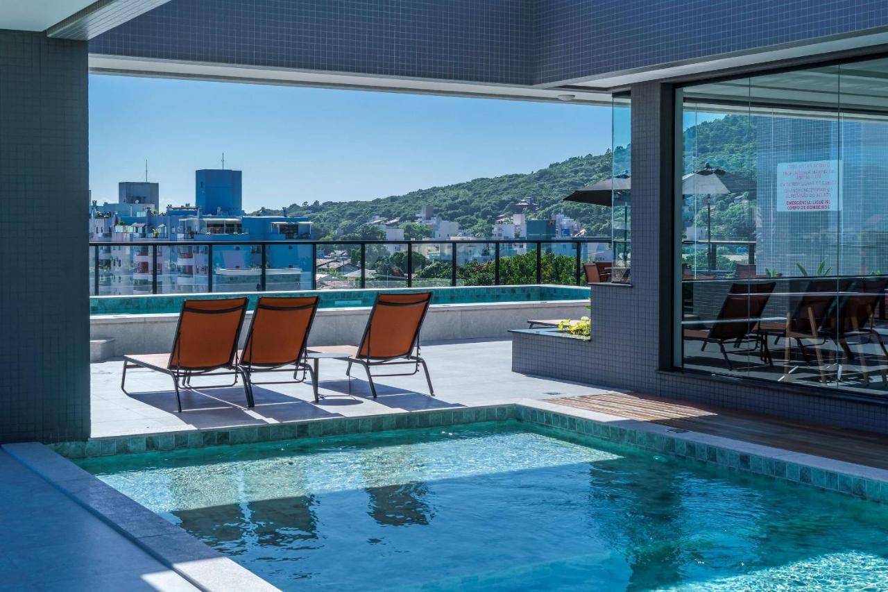 Adra 301 - Apartamento No Centro De Bombinhas - Rooftop Com Piscina E Academia - A Poucos Metros Da Praia - Exterior photo