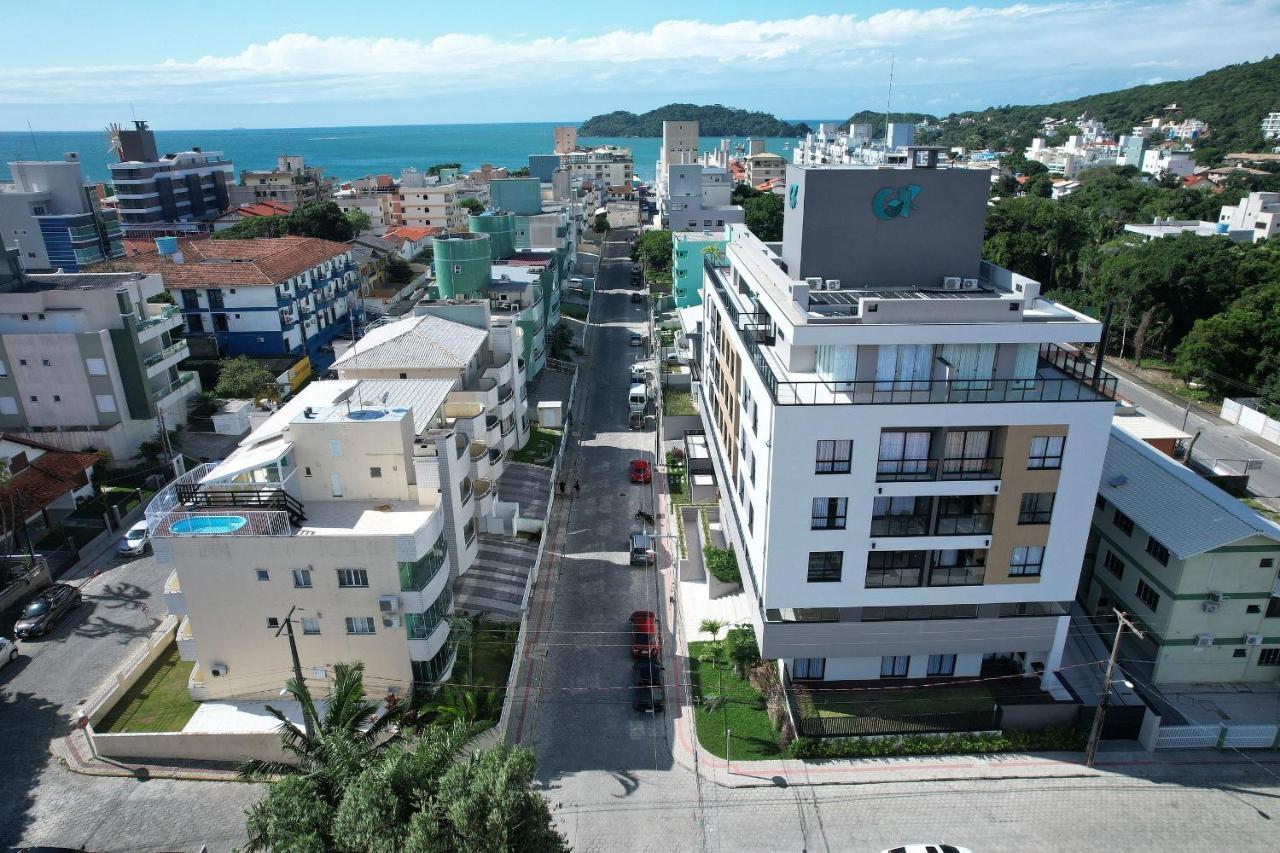 Adra 301 - Apartamento No Centro De Bombinhas - Rooftop Com Piscina E Academia - A Poucos Metros Da Praia - Exterior photo